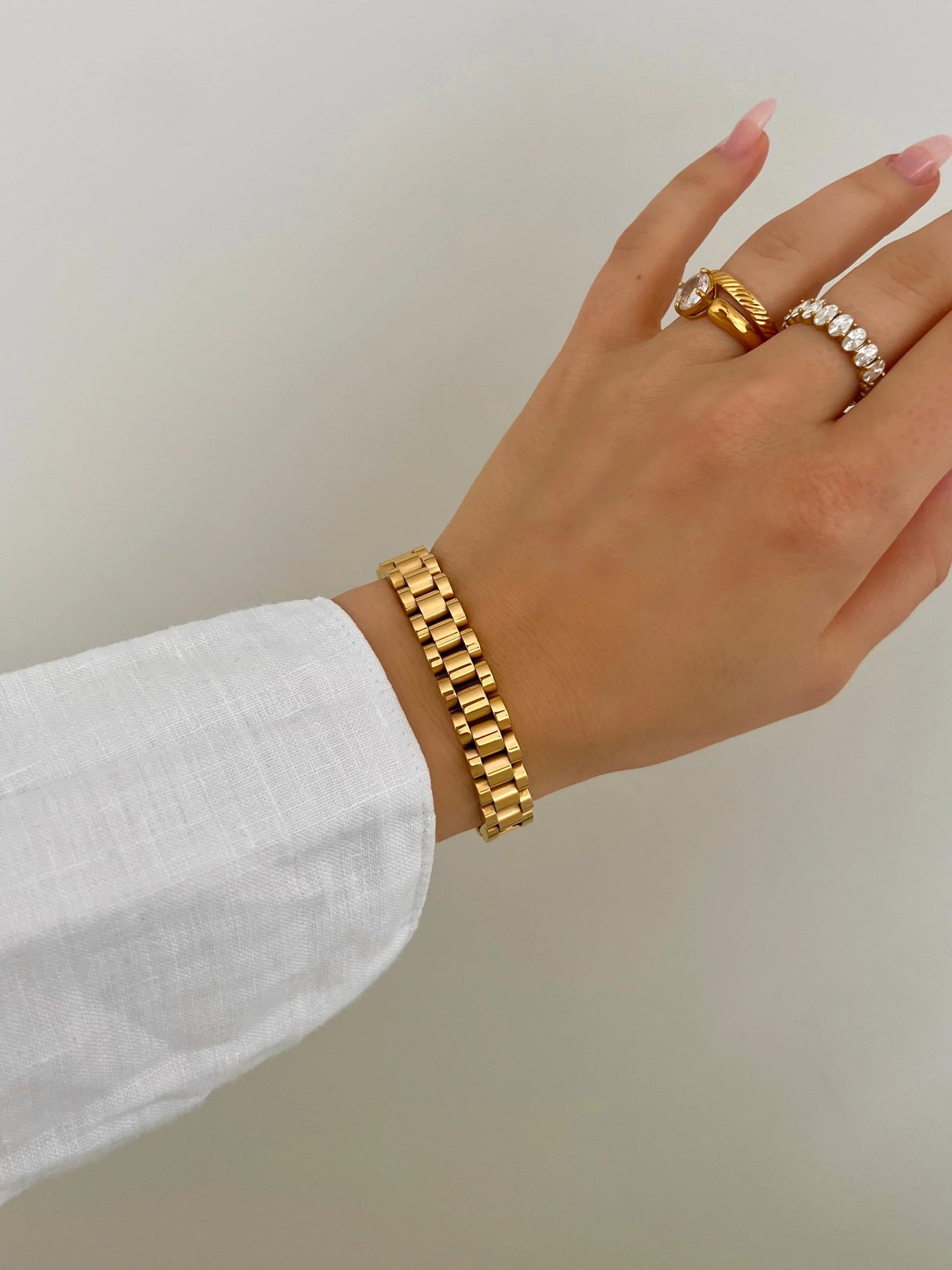 Analog Aria Armband