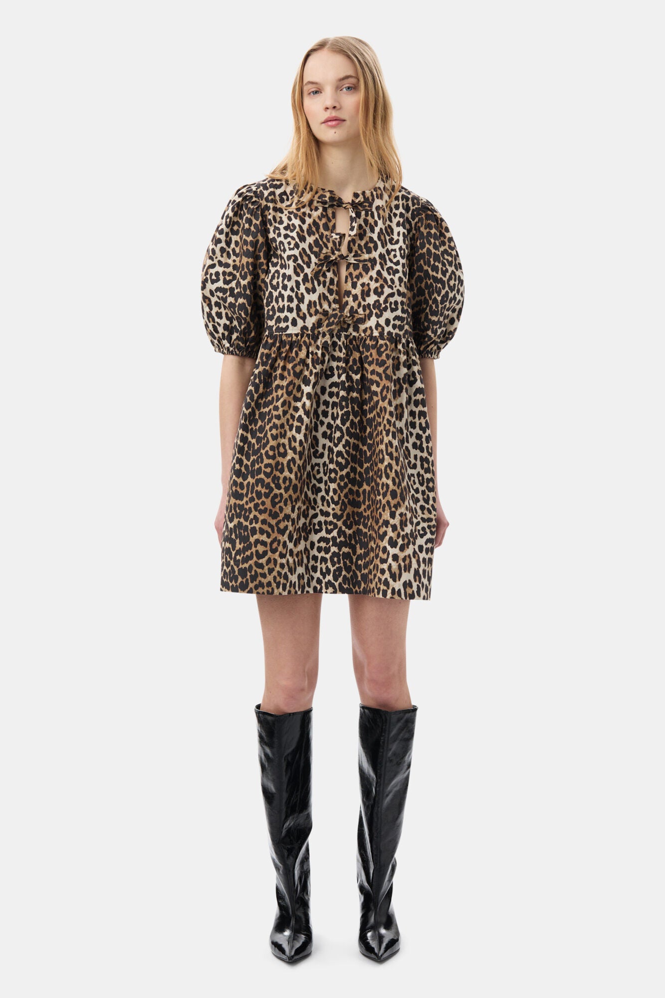 Ganni Leopardklänning med Knyte