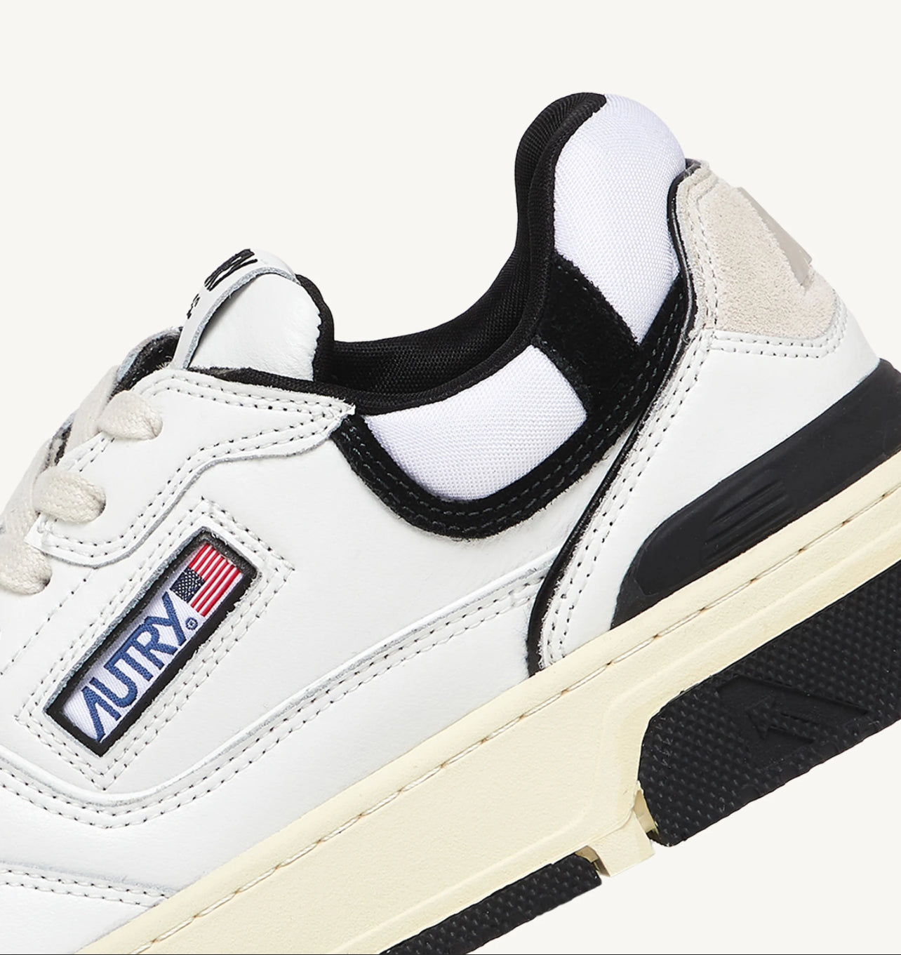 Autry Low Sneakers