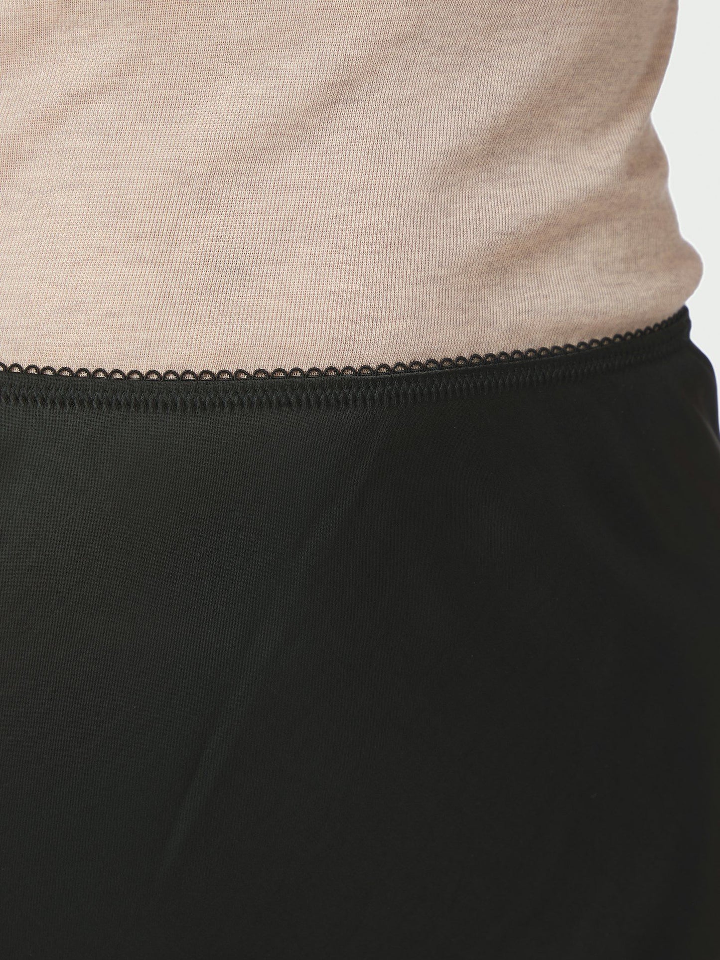 Neo Noir Mindie Heavy Sateen Skirt
