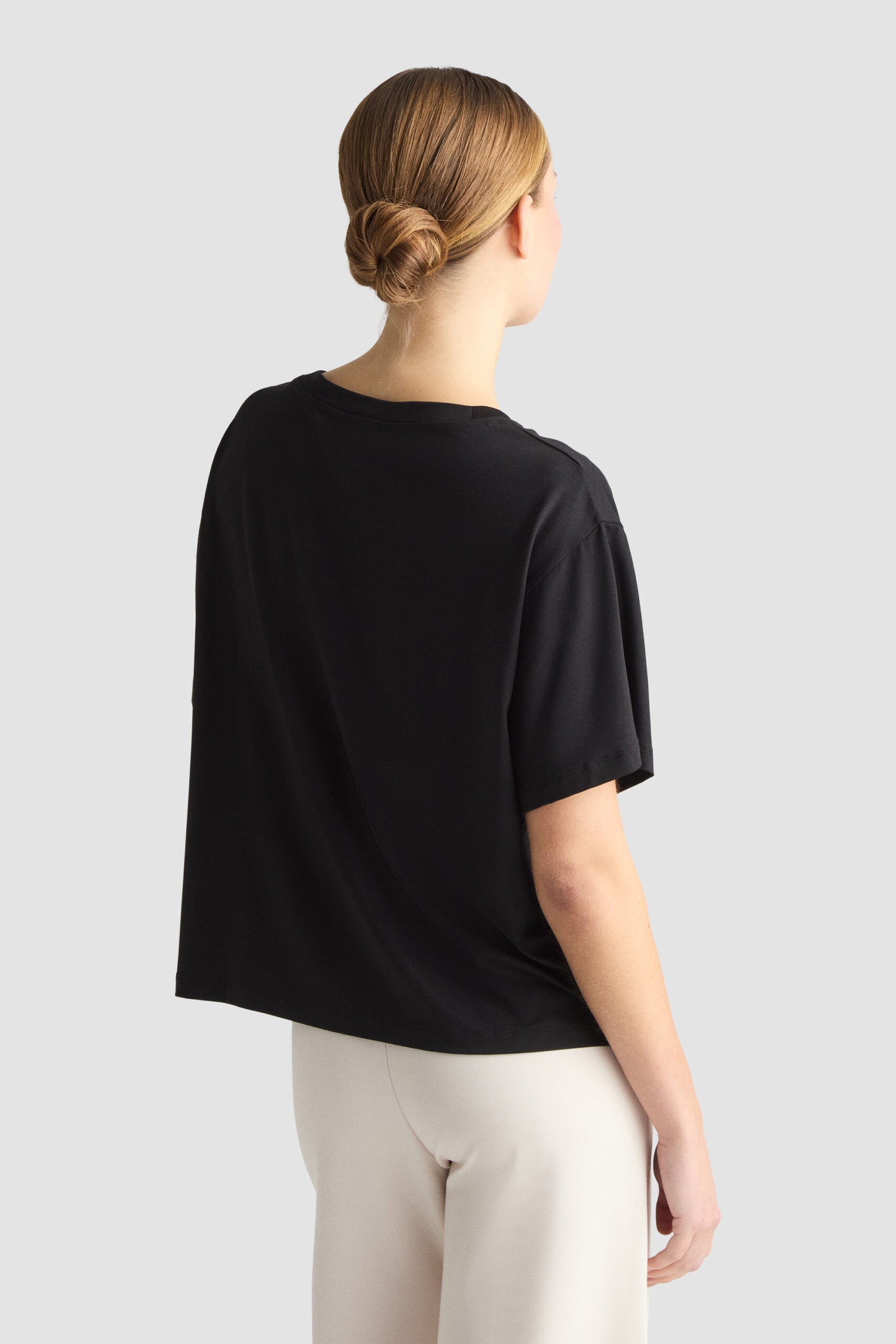 Residus Sisi Tee Black