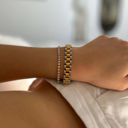 Analog Ava Armband