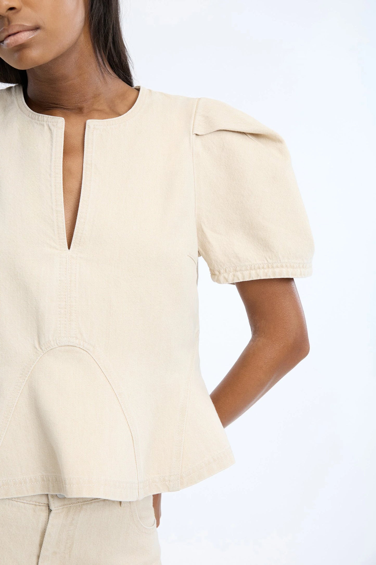 Munthe Baynor Top sand