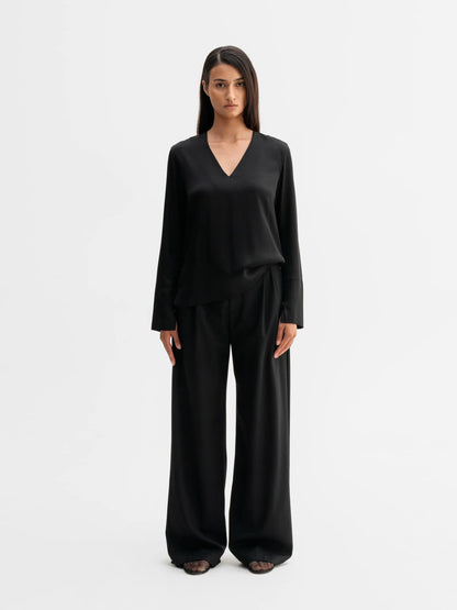 Ahlvar Kelly V-Neck Silk Blouse Black
