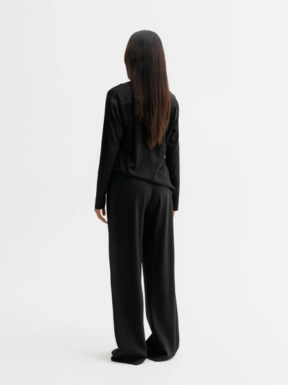 Ahlvar Kelly V-Neck Silk Blouse Black