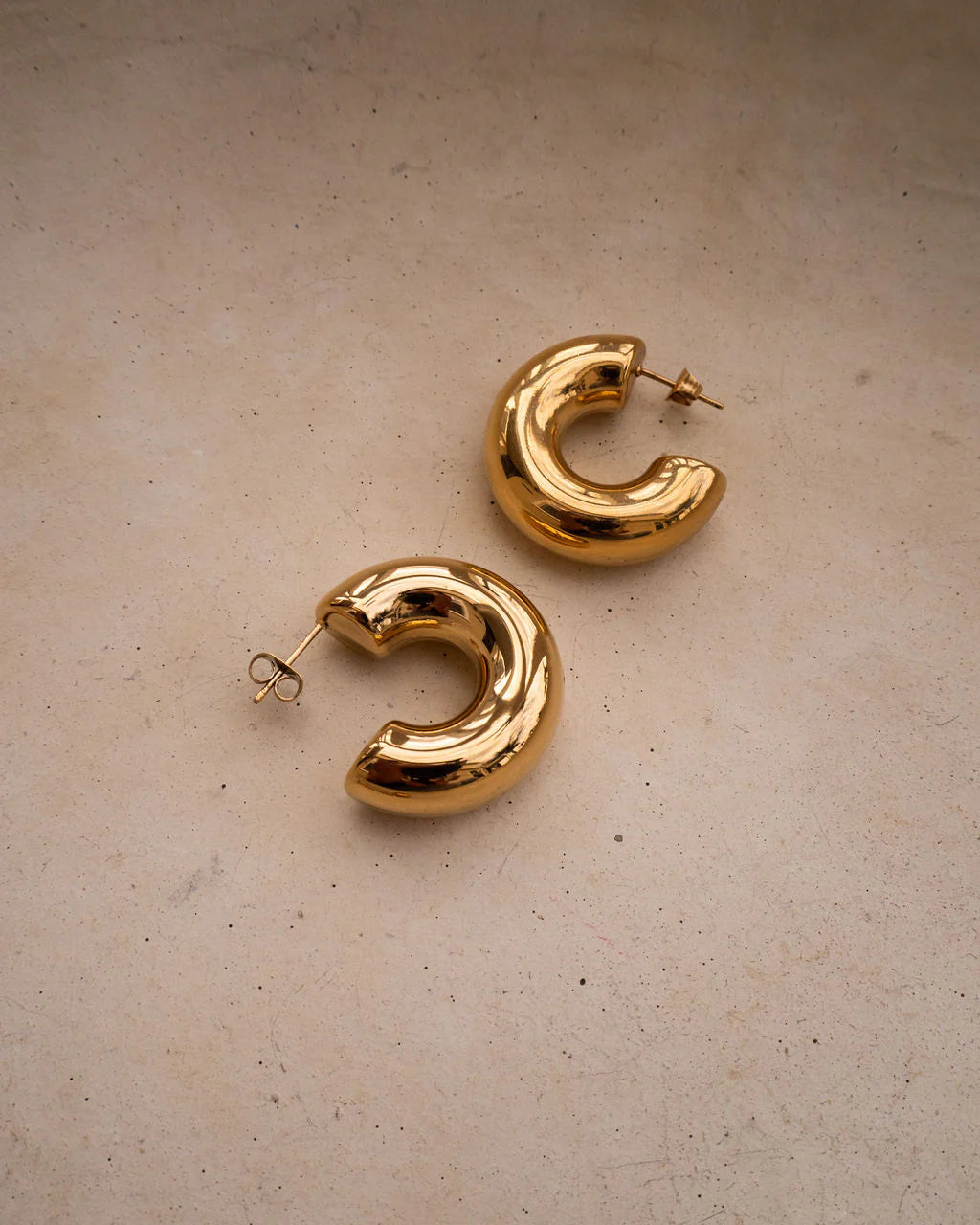 Noemi Hoops Gold Luv Aj