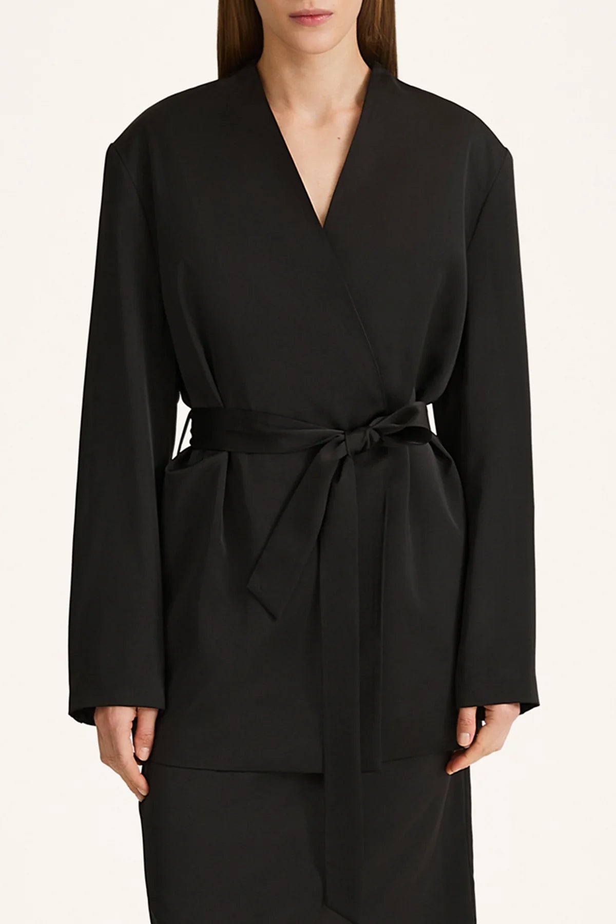 Stylein Maggiano Belted Satin Blazer