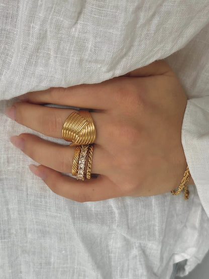 Oblique Olga Ring