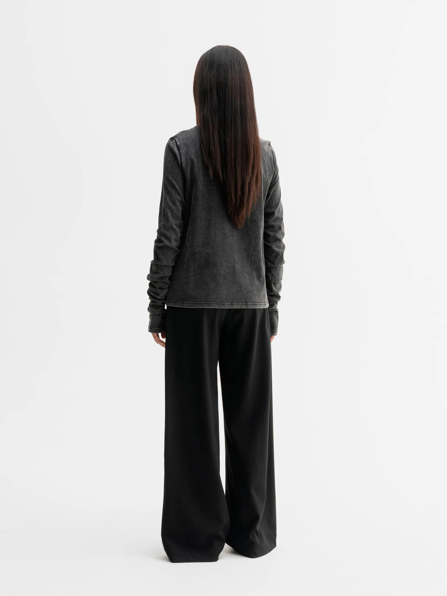 Ahlvar Gallery Ona LS Tee washed Black