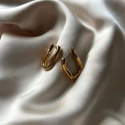 Saint Poppy Hoops
