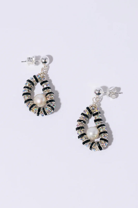 Tiny Oysters Pearl Octopuss.y