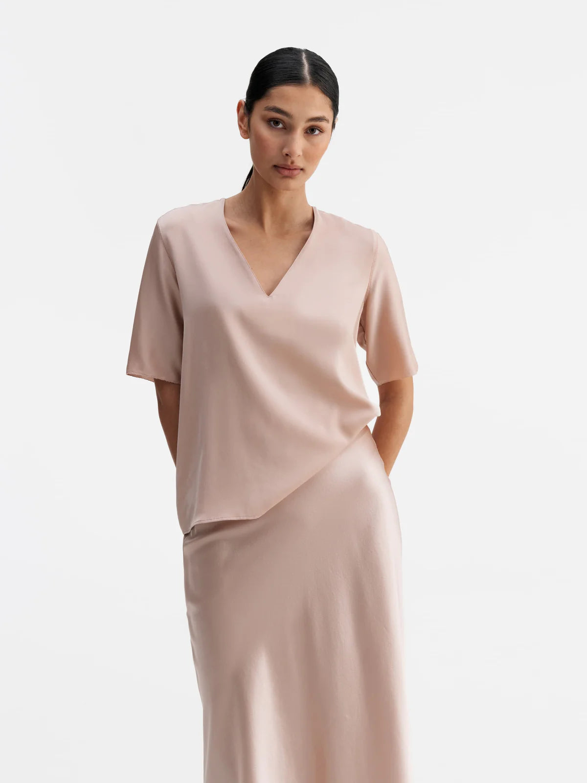 Ahlvar Yoli V-Neck Blouse